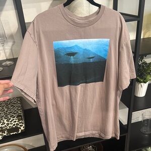 Arizona Jean Company Beige Graphic Tee